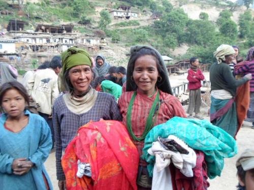 ग्रामीण क्षेत्रों में वस्त्र सहायता कार्यक्रम